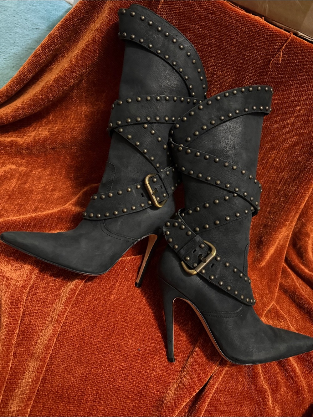 Stunning 🔥 | Manolo Blahnik | Karo Studded Grey Suede Boots | 37